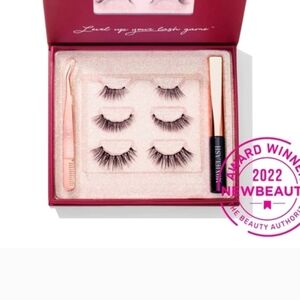 Luxurious Lash Set with Mascara and Tweezers - Black